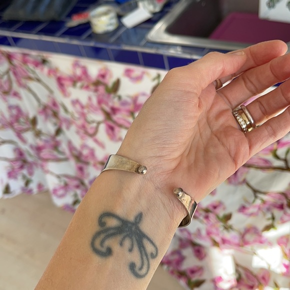 Labradorite Sterling Silver Bracelet - Picture 2 of 4